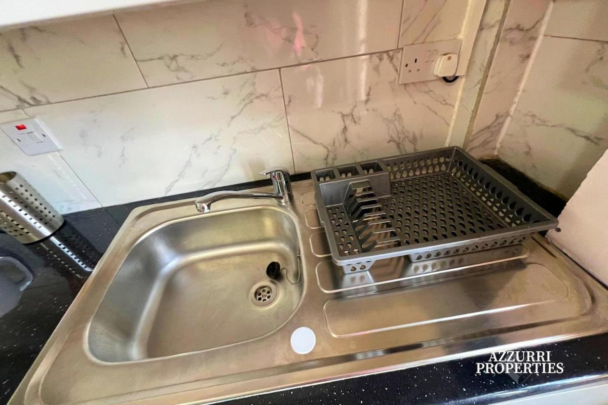 Monthly Near Canning Town Station *